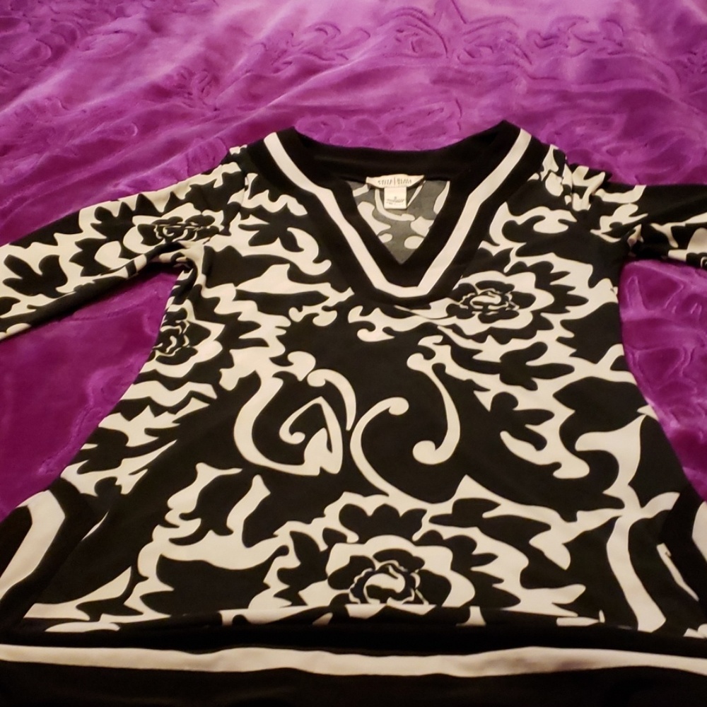 White and black Blouse